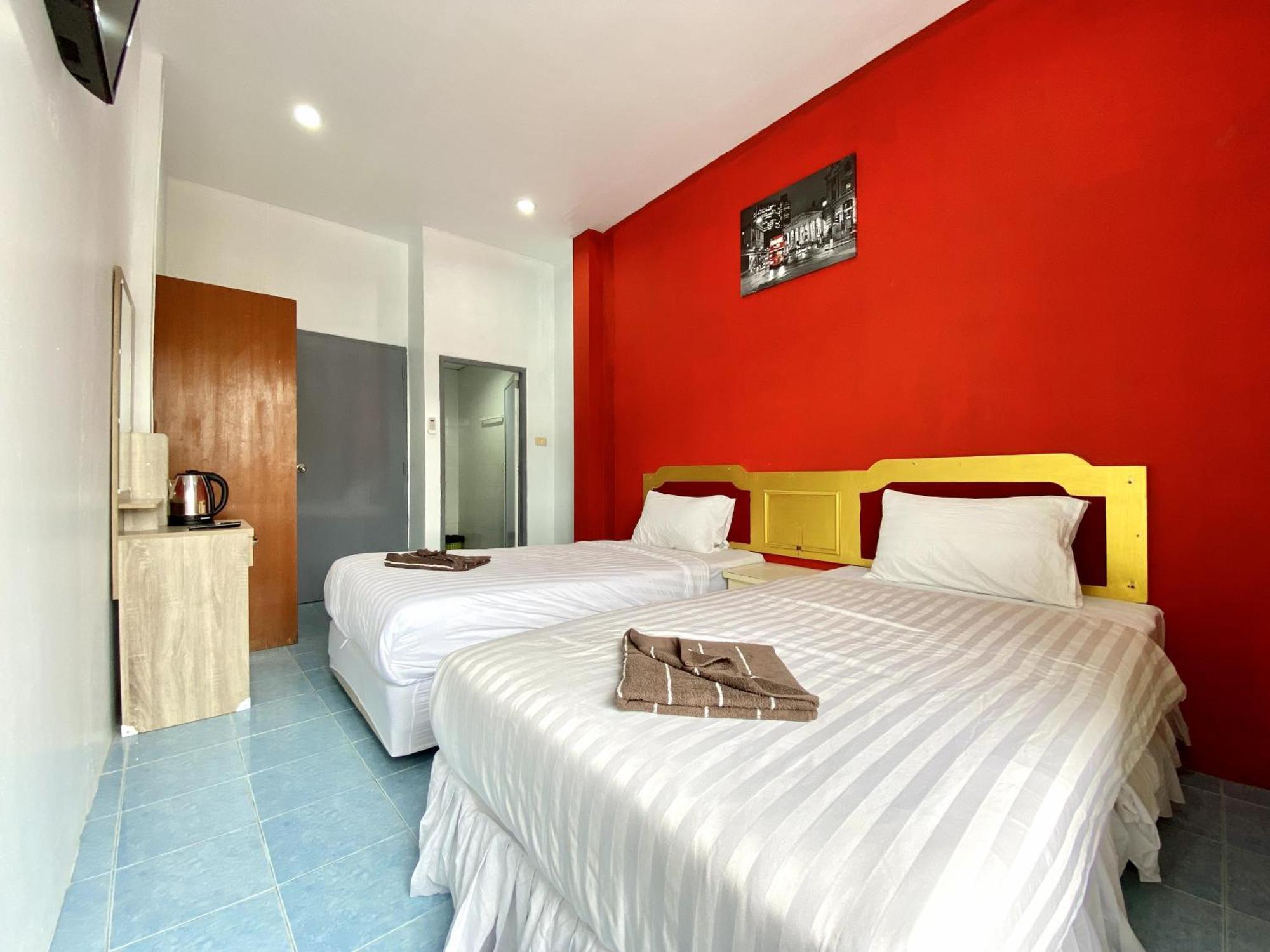 S.A.M Amber Hotel Patong Exterior foto