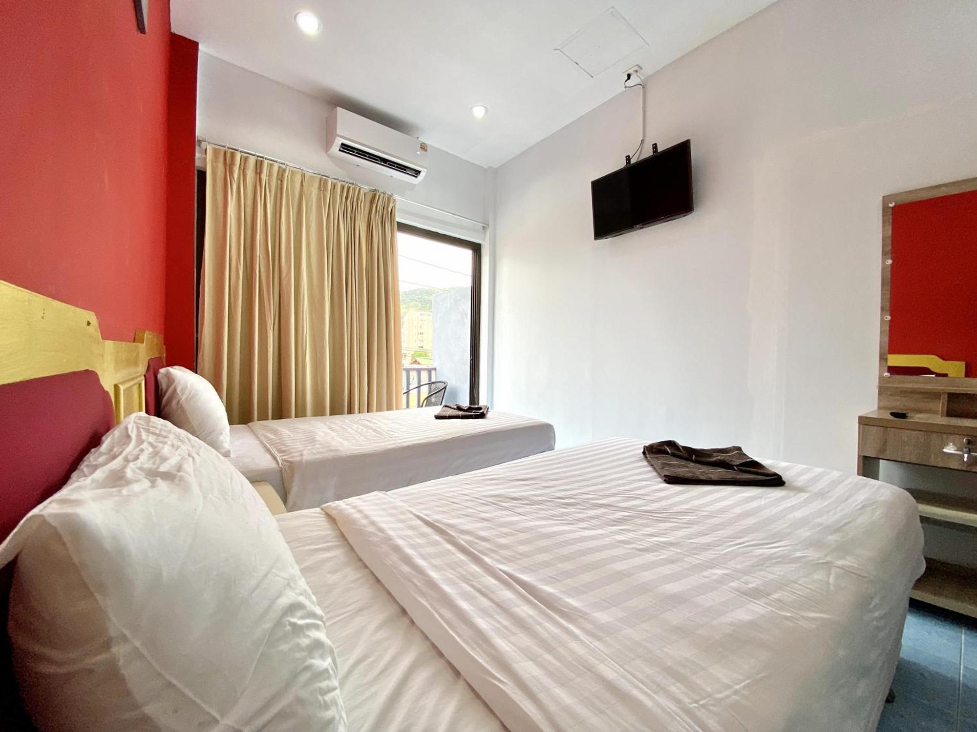 S.A.M Amber Hotel Patong Exterior foto