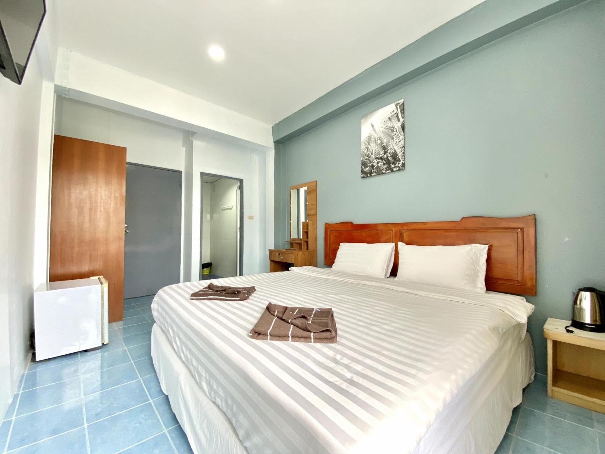 S.A.M Amber Hotel Patong Exterior foto