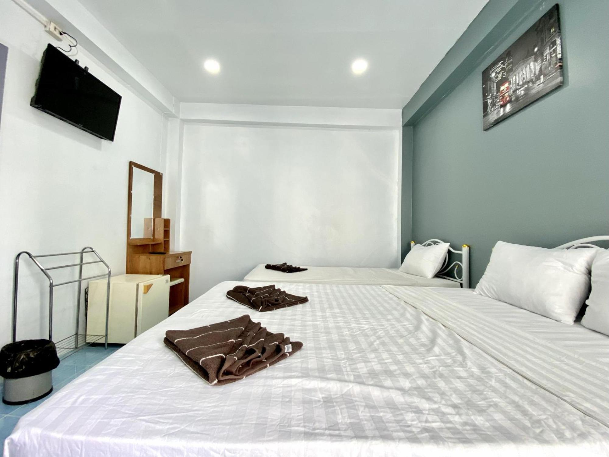 S.A.M Amber Hotel Patong Exterior foto