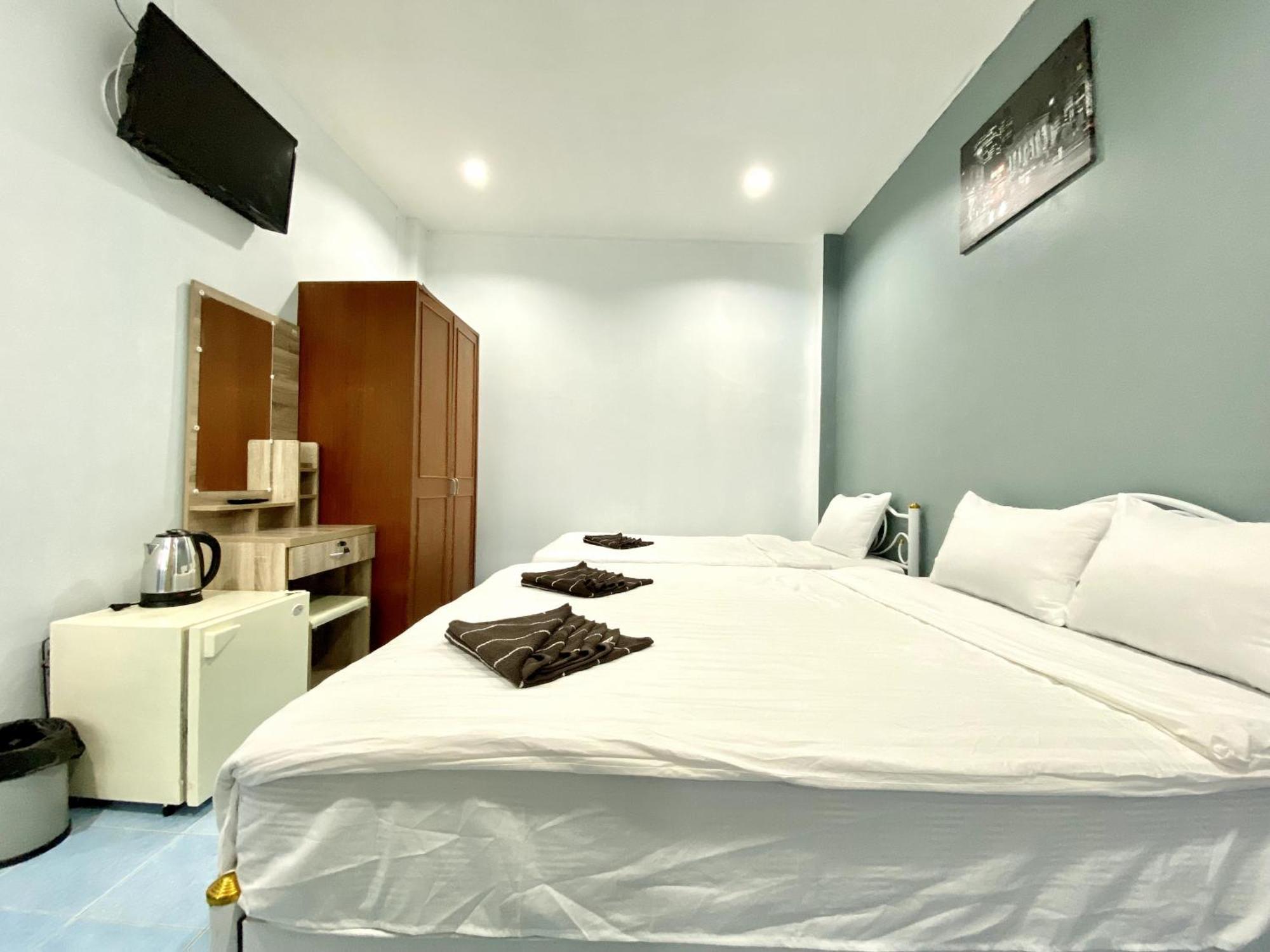 S.A.M Amber Hotel Patong Exterior foto